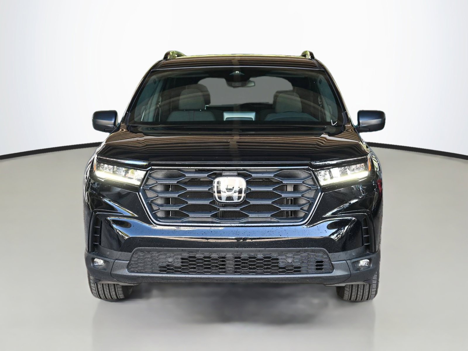 New 2026 Honda Pilot Sport image 2