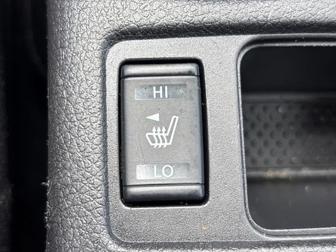 Used 2018 Nissan Rogue SL w/ Premium Package AWD/4WD image 31