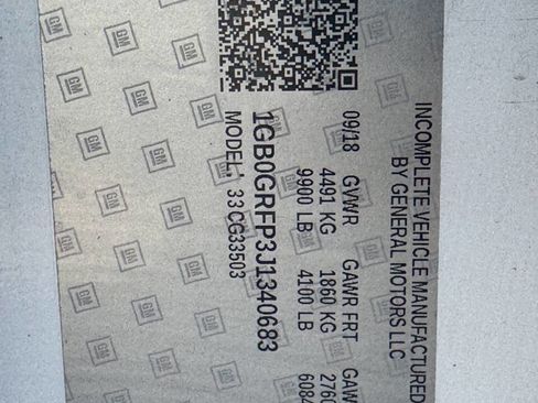 Used 2018 Chevrolet Express 3500 image 19