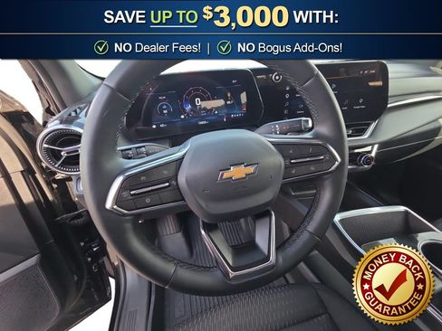 Used 2026 Chevrolet Equinox LT FWD image 18