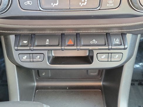 Used 2017 GMC Canyon SLT w/ Driver Alert Package image 34