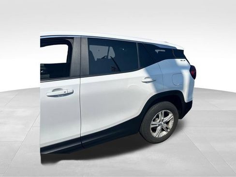 Certified 2024 GMC Terrain SLE AWD/4WD image 5