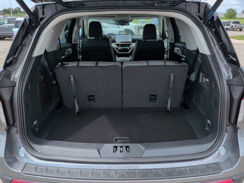 New 2026 Ford Explorer Active w/ Active Comfort Package RWD image 40