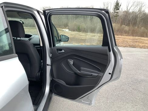 Used 2017 Ford C-MAX SE image 29