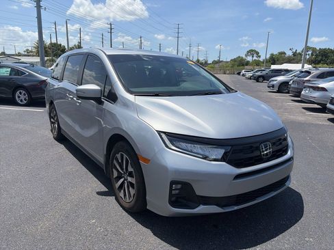 Certified 2025 Honda Odyssey EX-L image 1