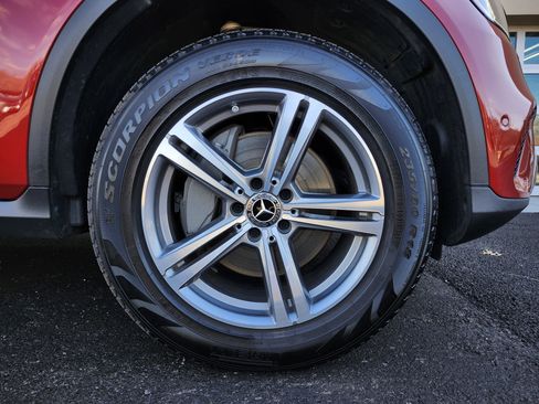 Used 2022 Mercedes-Benz GLC 300 4MATIC image 27