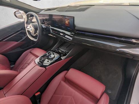 Certified 2024 BMW 530i w/ Premium Package RWD image 20