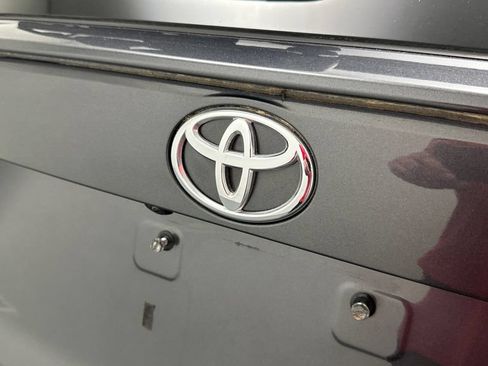 Certified 2021 Toyota RAV4 XLE Premium AWD/4WD image 20