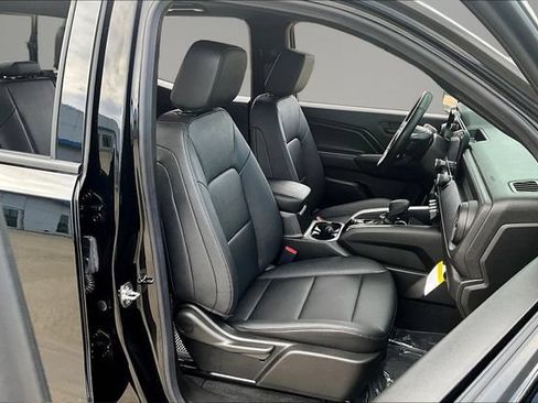 Used 2026 Chevrolet Colorado Trail Boss AWD/4WD image 27