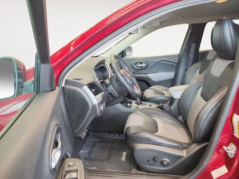 Used 2014 Jeep Cherokee Limited image 22