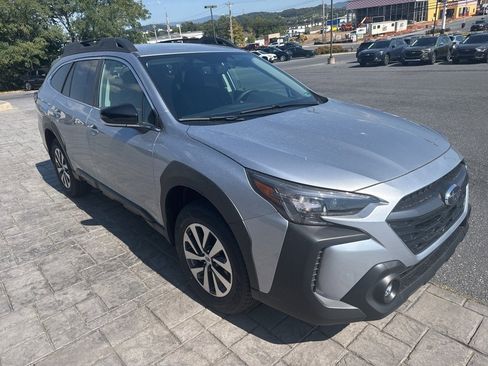 New 2025 Subaru Outback Premium image 13