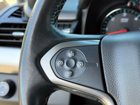 Used 2020 Chevrolet Suburban LS image 14