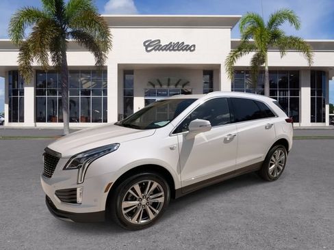 Certified 2024 Cadillac XT5 Premium Luxury w/ Technology Package FWD image 6
