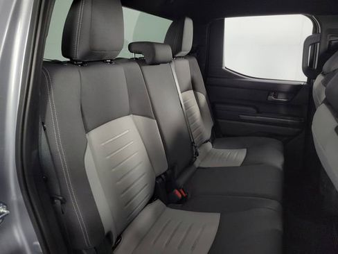 Used 2025 Toyota Tacoma TRD Off-Road image 16