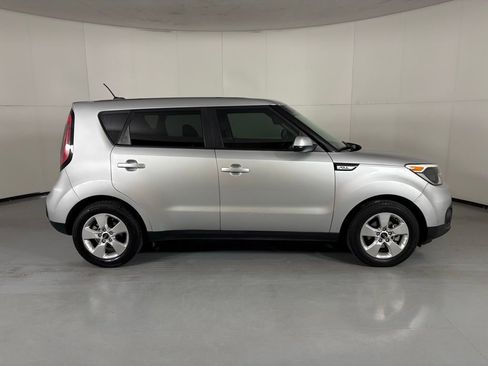Used 2019 Kia Soul FWD image 9