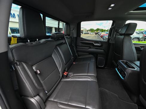 Used 2022 GMC Sierra 1500 SLT w/ SLT Convenience Package AWD/4WD image 28