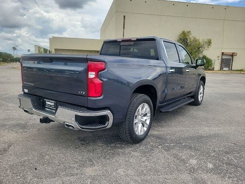 Used 2022 Chevrolet Silverado 1500 LTZ w/ LTZ Premium Package AWD/4WD image 6