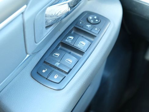 Used 2017 RAM 1500 Big Horn image 37