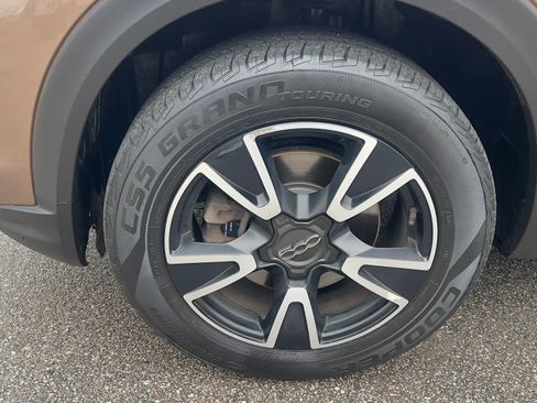 Used 2017 FIAT 500X Pop w/ Pop Popular Equipment Package AWD/4WD image 9