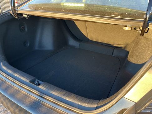 Used 2025 Honda Accord EX-L image 10