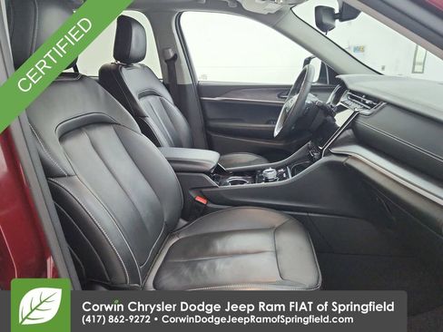 Used 2023 Jeep Grand Cherokee Limited image 33