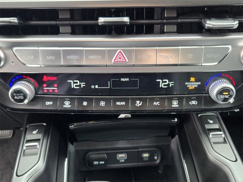 New 2025 Kia Telluride S image 13