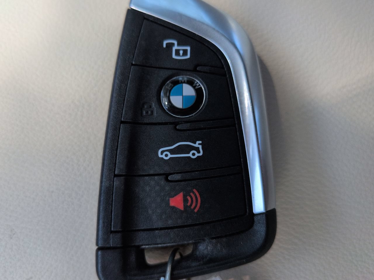 Used 2026 BMW 330i Sedan RWD image 32