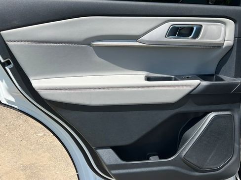 New 2026 Ford Explorer Active w/ Active Comfort Package AWD/4WD image 40