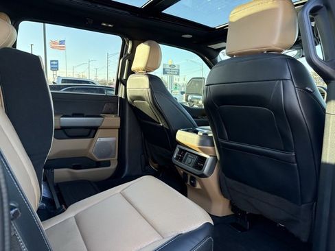 Used 2023 Ford F250 Lariat w/ Lariat Ultimate Package image 13
