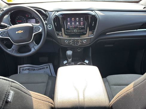 Used 2023 Chevrolet Traverse LT FWD image 24