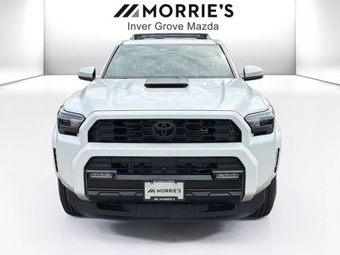 Used 2025 Toyota 4Runner TRD Sport AWD/4WD image 2