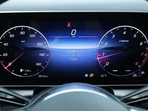 Used 2025 Mercedes-Benz GLC 300 image 13