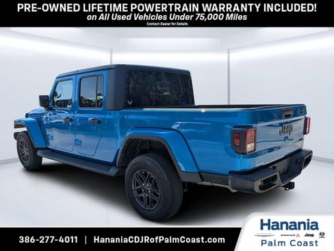 Used 2024 Jeep Gladiator Sport AWD/4WD image 5