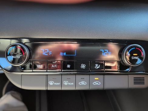 New 2026 Hyundai Elantra Sport image 15