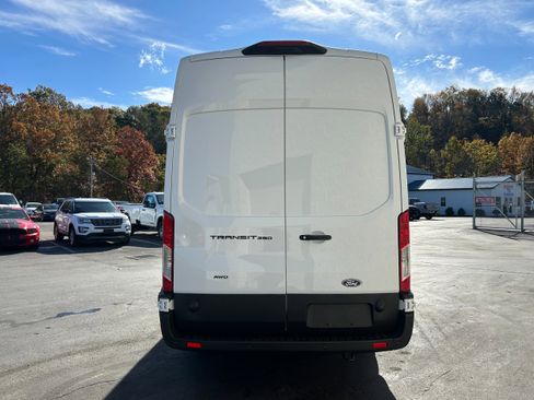 New 2026 Ford Transit 250 148 High Roof Extended AWD image 9