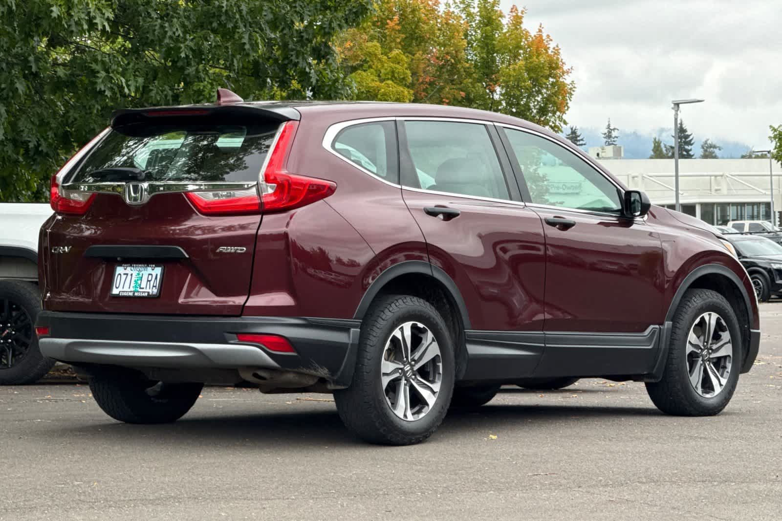 Used 2018 Honda CR-V LX image 2