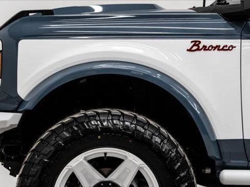 Used 2025 Ford Bronco 4-Door image 18