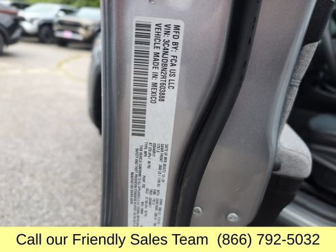 Used 2024 Jeep Compass Latitude AWD/4WD image 26