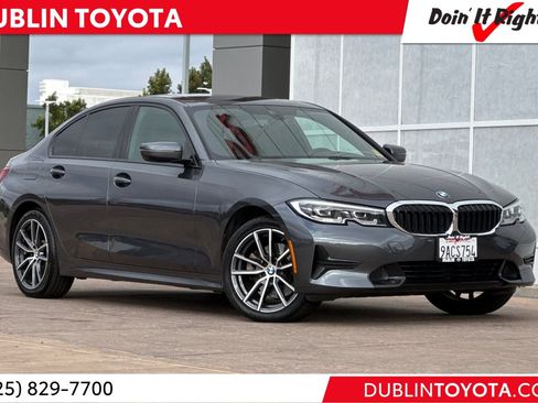 Used 2022 BMW 330i xDrive Sedan w/ Convenience Package image 1