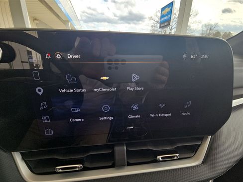 Used 2026 Chevrolet Equinox LT w/ Convenience Package II image 13