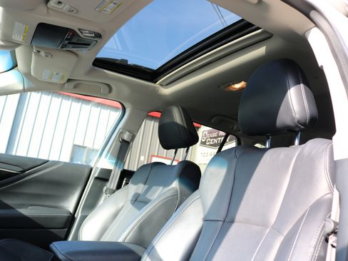 Used 2020 Subaru Outback Limited image 19