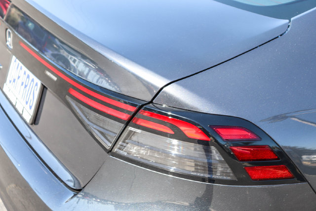 Used 2025 Honda Accord LX image 9