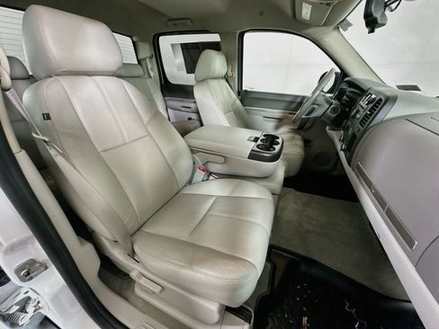 Used 2010 GMC Sierra 1500 SLE w/ Power Pack Plus AWD/4WD image 29