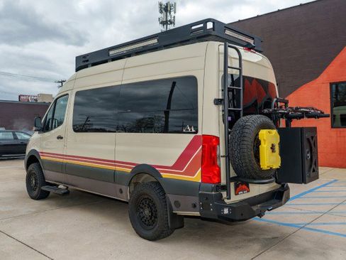 Used 2020 Mercedes-Benz Sprinter 2500 w/ Driver Convenience Package image 10