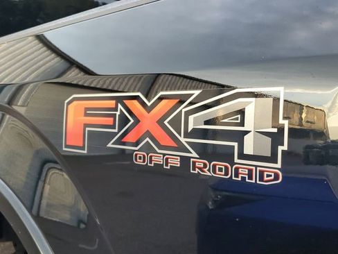 Used 2018 Ford F150 Lariat w/ Equipment Group 502A Luxury AWD/4WD image 8