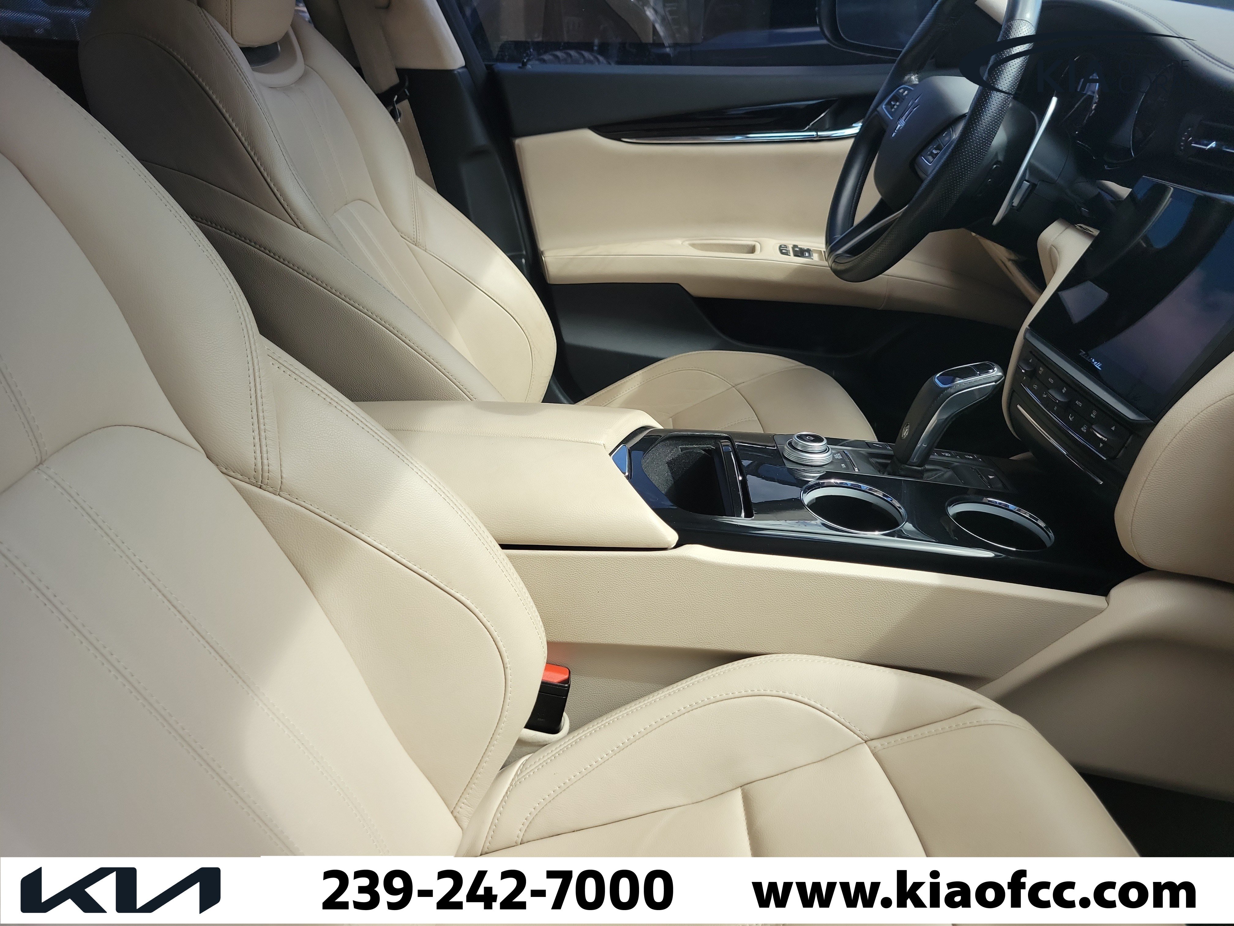 Used 2022 Maserati Quattroporte Modena Q4 AWD/4WD image 7