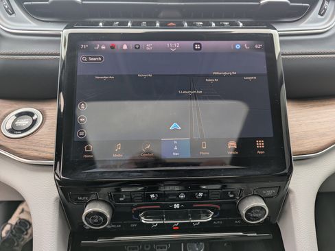 Used 2022 Jeep Grand Cherokee Summit w/ Adv Protech Group IV image 23