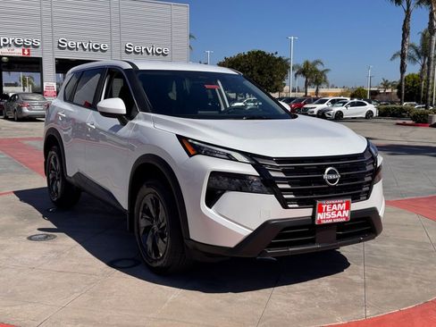 New 2026 Nissan Rogue SV image 2