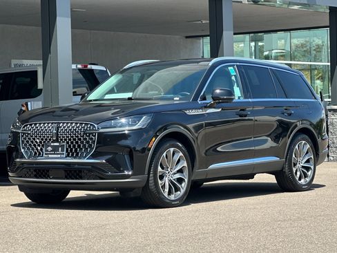 New 2025 Lincoln Aviator Reserve w/ Luxury Package image 7