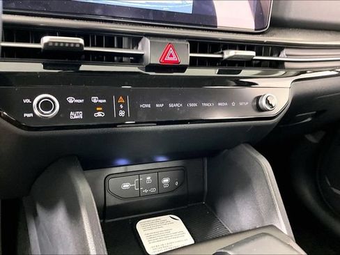 Certified 2026 Kia Sportage EX FWD image 14
